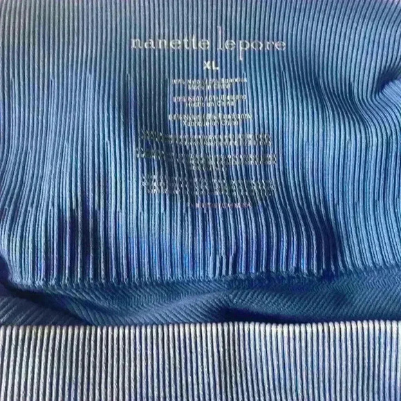 Nanette Lepore's Blue Acid Wash Workout Leggings in size XL - Picture 2 of 6